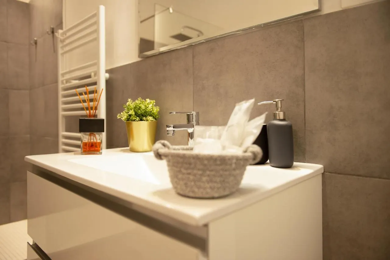 Smart & Urban Suites - Corso51 Rimini 0*,  Italien